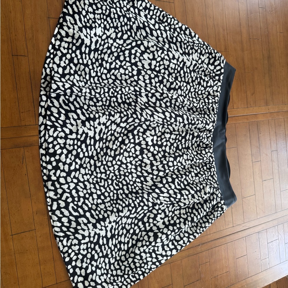 Kensie Black and White Pleated Skater Skirt